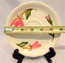 VINTAGE SET OF 30 PIECES OF 1940S CONTINENTAL KILNS ROSE/GREEN ARBOR CREAM DISH